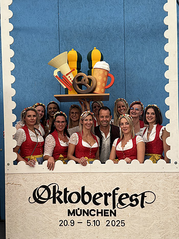 Bodo's Cafézelt und Cocktailbar 2025 - mehr als 3 Jahrzehnte auf dem Oktoberfest. Der Geheimtip auf der Wiesn